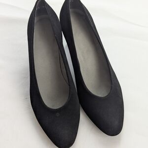 Stuart Weitzman Classic Black Suede Heels